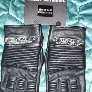 Ladies Harley Davidson gloves